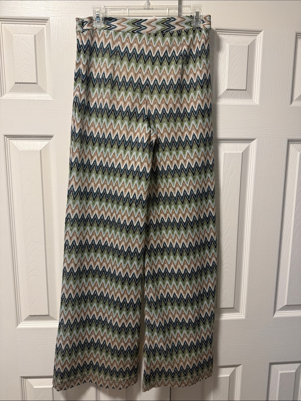 Free people.  Size 6. Chevron Zigzag Wide-Leg Pants in Blue, Green & Tan